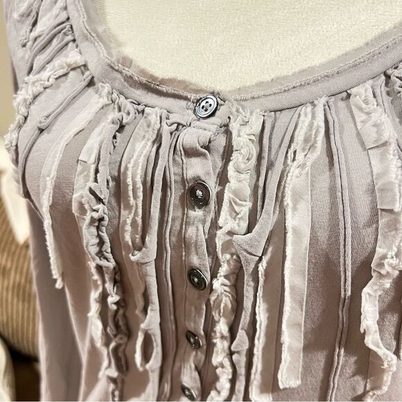 J. Crew long sleeve shirt with button detailing. - Picture 3 of 8